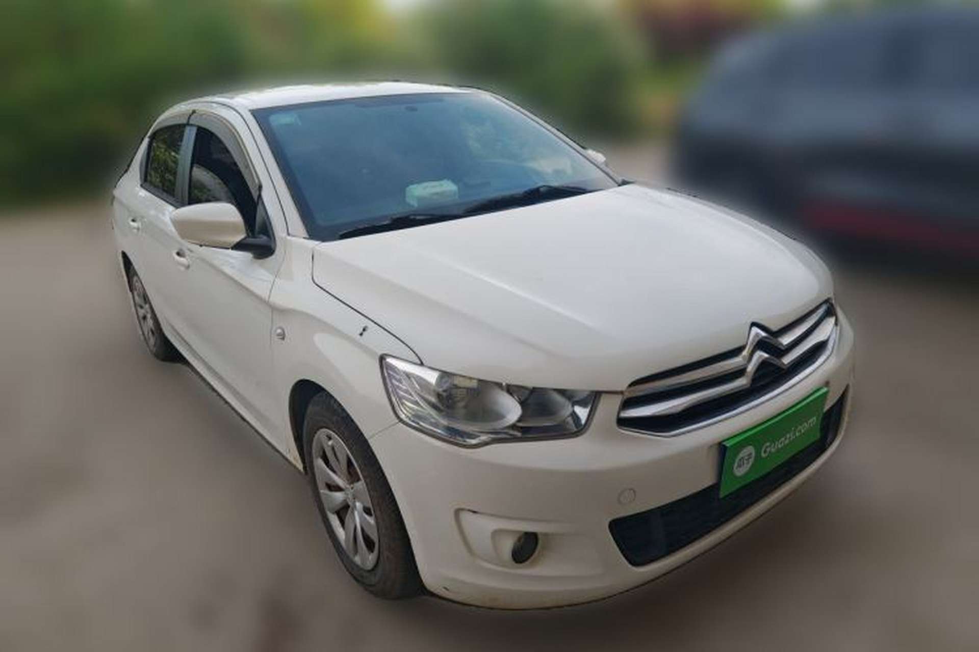 Used Citroen Elysee 2015 Zhishang Edition 1.6L Manual Fashion Model Front Right 45 Deg