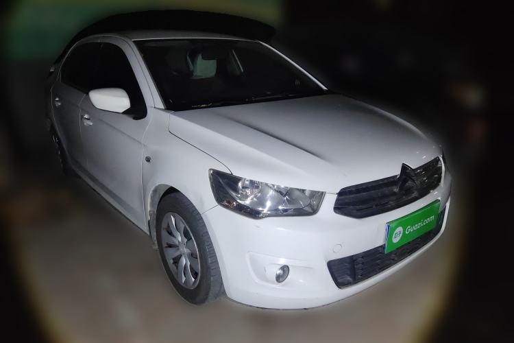 Used Citroen Elysee 2015 Zhishang Edition 1.6L Manual Fashion Model Front Right 45 Deg