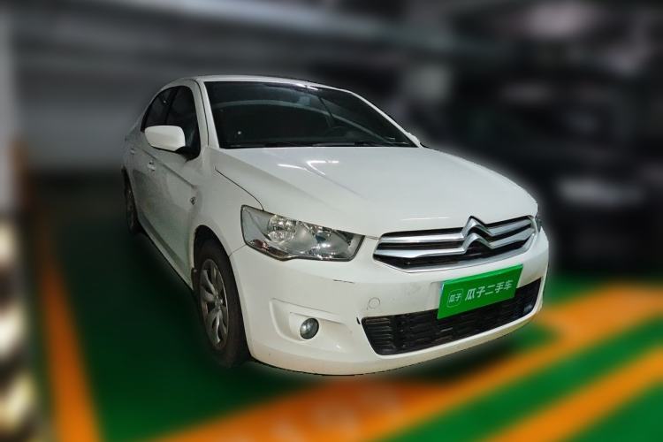 Used Citroen Elysee 2015 Zhishang Edition 1.6L Manual Fashion Model Front Right 45 Deg