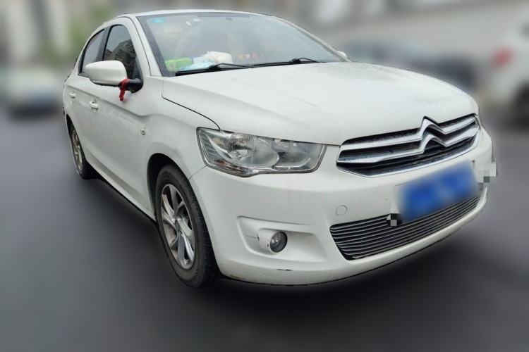 Used Citroen Elysee 2015 Zhishang Edition 1.6L Manual Fashion Model Front Right 45 Deg