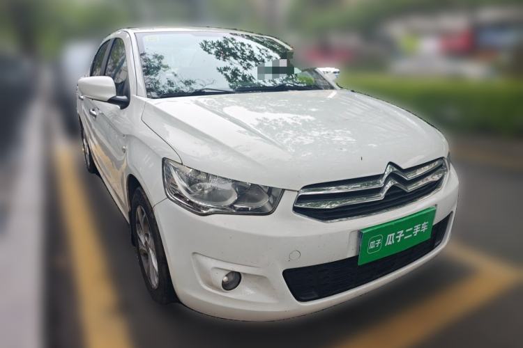 Used Citroen Elysee 2015 Zhishang Edition 1.6L Manual Fashion Model Front Right 45 Deg