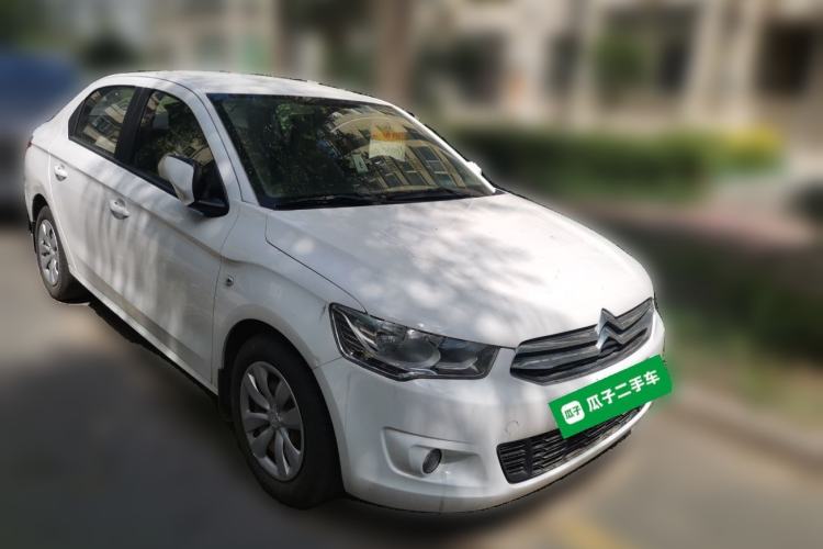 Used Citroen Elysee 2015 Zhishang Edition 1.6L Manual Fashion Model Front Right 45 Deg