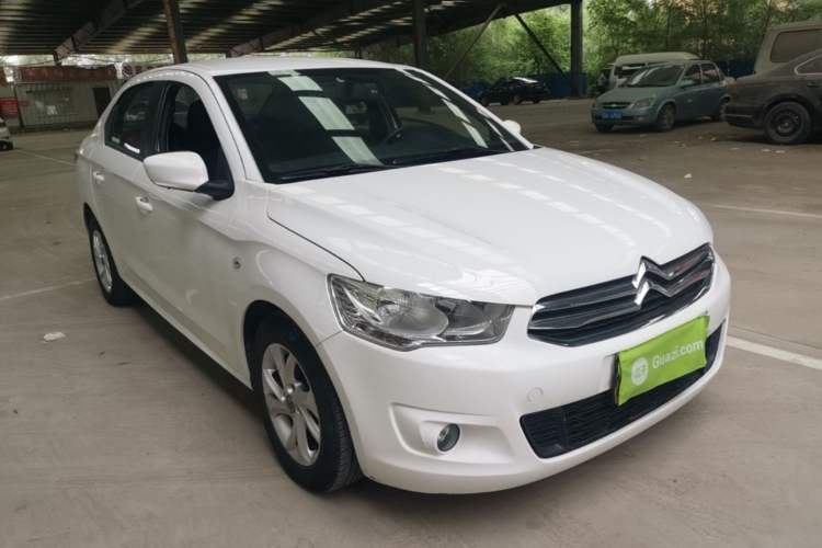 Used Citroen Elysee 2015 Zhishang Edition 1.6L Manual Fashion Model Front Right 45 Deg