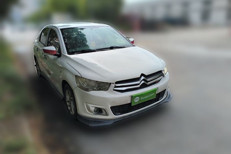 Used Citroen Elysee 2015 Zhishang Edition 1.6L Manual Fashion Model Front Right 45 Deg