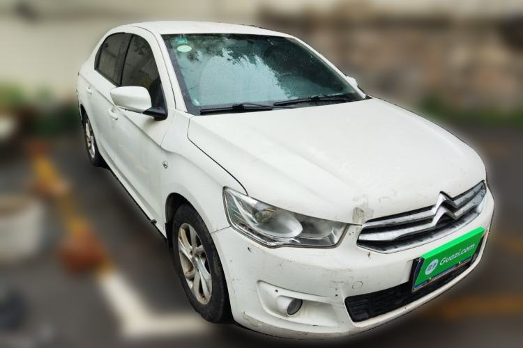 Used Citroen Elysee 2015 Zhishang Edition 1.6L Manual Fashion Model Front Right 45 Deg
