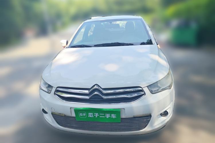 Used Citroen Elysee 2015 Zhishang Edition 1.6L Manual Fashion Model Front