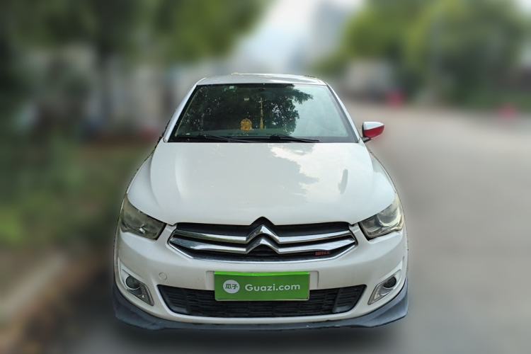 Used Citroen Elysee 2015 Zhishang Edition 1.6L Manual Fashion Model Front