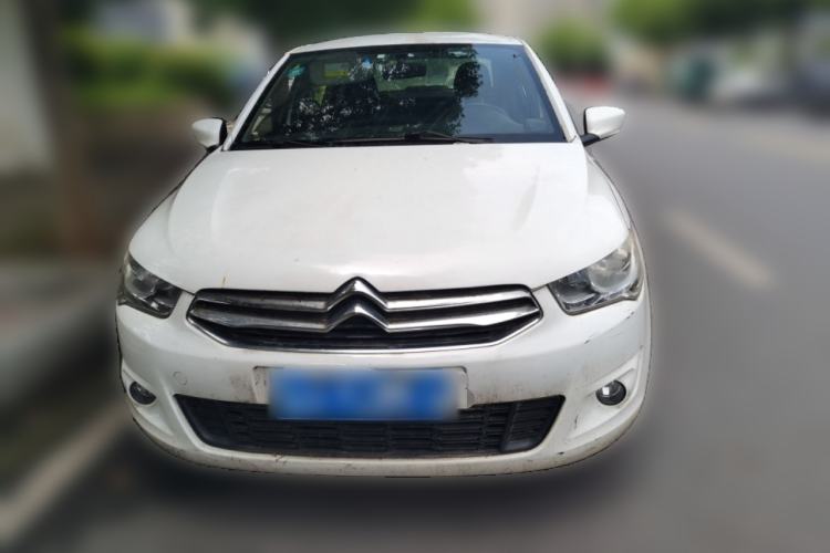 Used Citroen Elysee 2015 Zhishang Edition 1.6L Manual Fashion Model Front