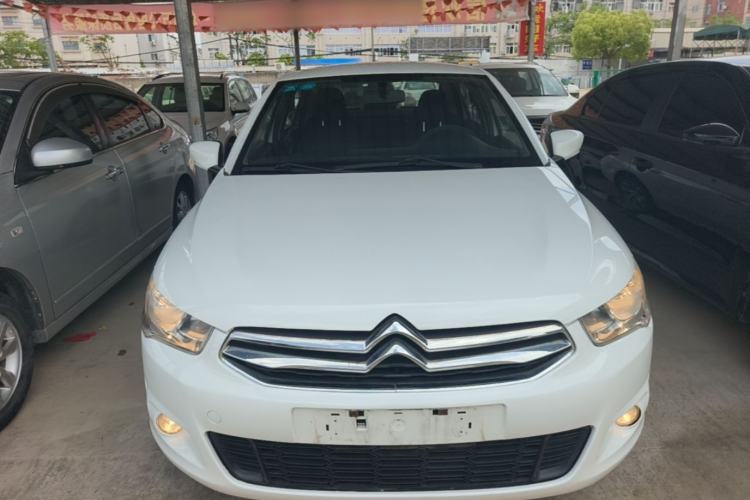Used Citroen Elysee 2015 Zhishang Edition 1.6L Manual Fashion Model Front