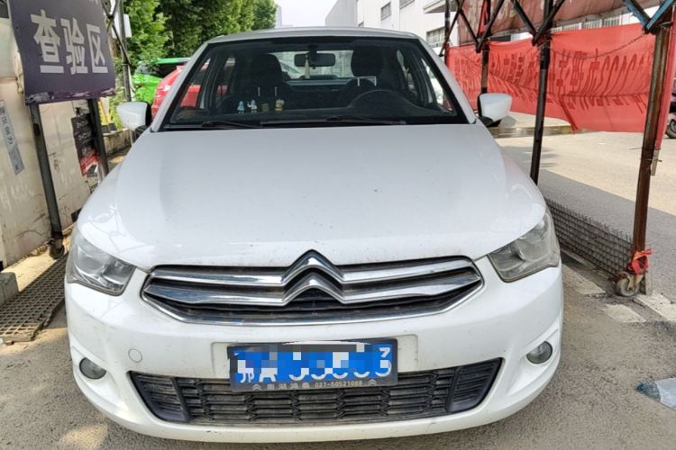 Used Citroen Elysee 2015 Zhishang Edition 1.6L Manual Fashion Model Front