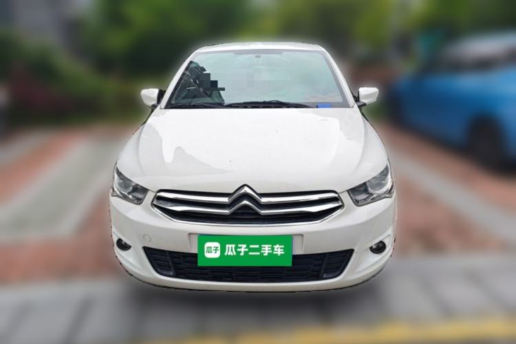 Used Citroen Elysee 2015 Zhishang Edition 1.6L Manual Fashion Model Front