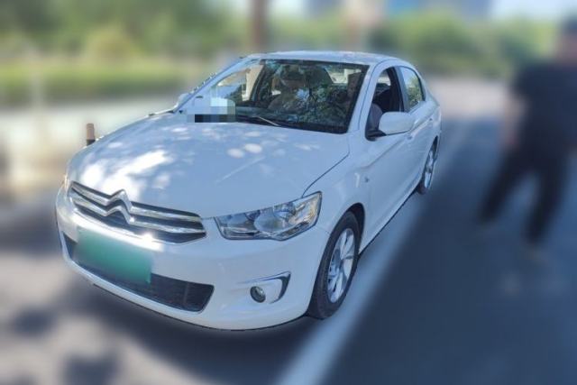 Citroen Elysee 2015 Zhishang Edition 1.6L Manual Fashion Model с пробегом
