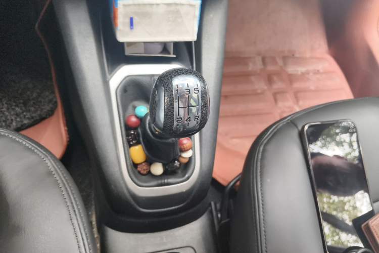Used Citroen Elysee 2015 ZhiShang Edition 1.6L Manual Comfort Model Gear Lever