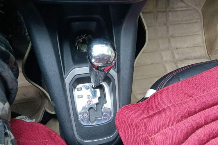 Used Citroen Elysee 2015 Qishang Edition 1.6L Automatic Fashion Model Gear Lever