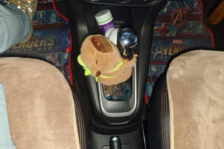 Used Citroen Elysee 2015 Qishang Edition 1.6L Automatic Fashion Model Gear Lever