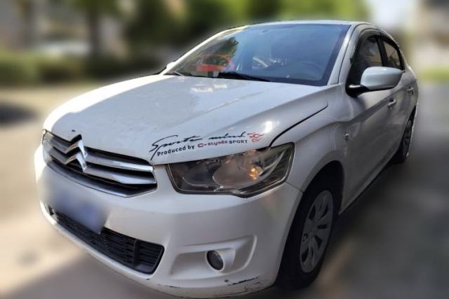 Used Citroen Elysee 2015 Zhishang Edition 1.6L Manual Fashion Model