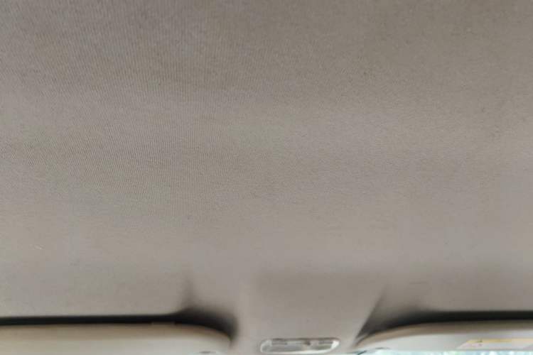 Used Citroen Elysee 2015 Zhishang Edition 1.6L Manual Fashion Model Headliner
