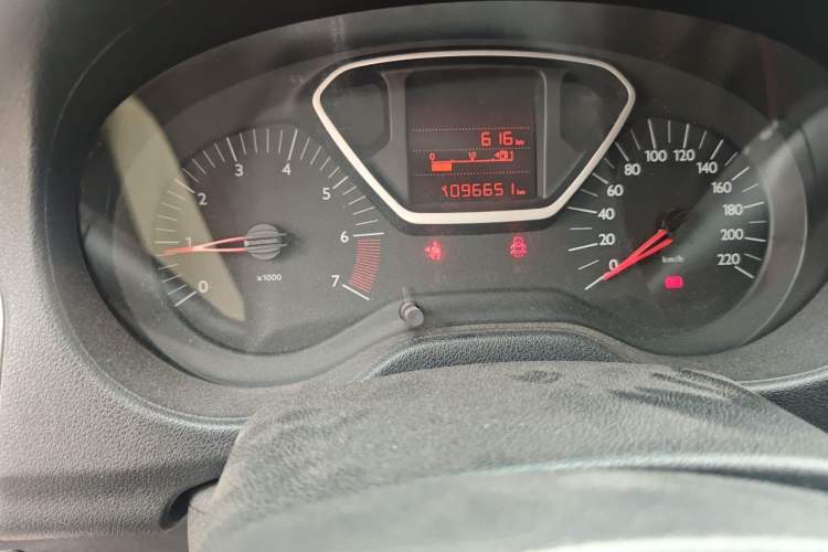 Used Citroen Elysee 2015 ZhiShang Edition 1.6L Manual Comfort Model Instrument Cluster