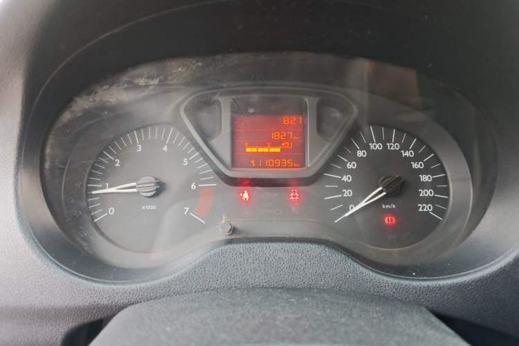 Used Citroen Elysee 2015 Zhishang Edition 1.6L Manual Fashion Model Instrument Cluster