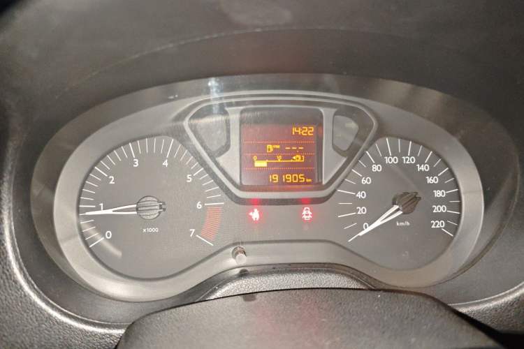 Used Citroen Elysee 2015 Zhishang Edition 1.6L Manual Fashion Model Instrument Cluster