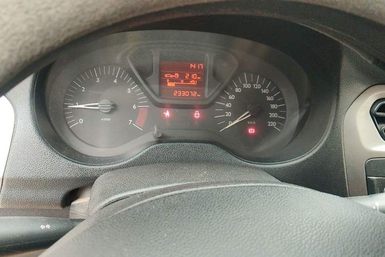 Used Citroen Elysee 2015 Zhishang Edition 1.6L Manual Fashion Model Instrument Cluster