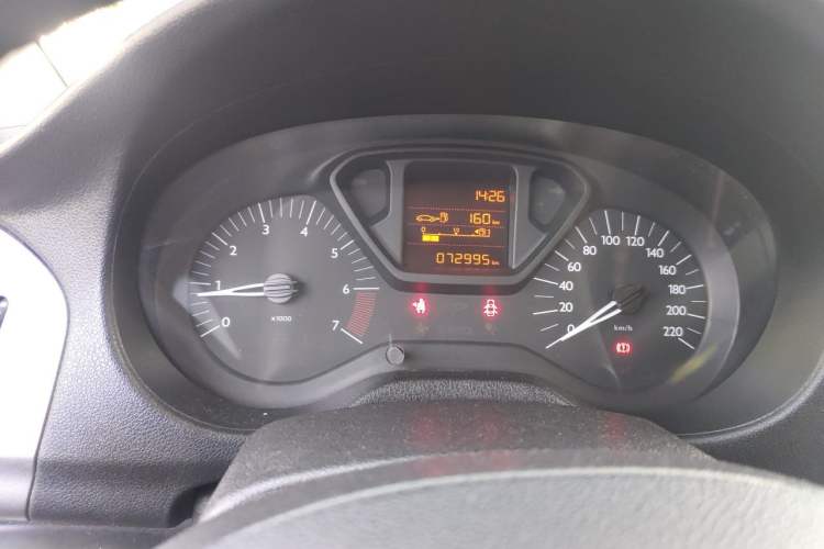 Used Citroen Elysee 2015 Zhishang Edition 1.6L Manual Fashion Model Instrument Cluster