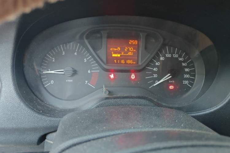 Used Citroen Elysee 2015 Zhishang Edition 1.6L Manual Fashion Model Instrument Cluster