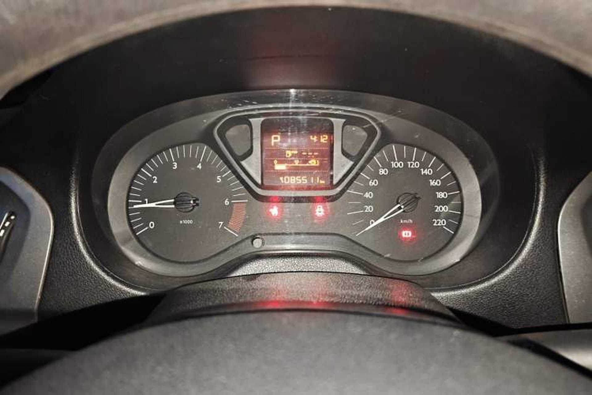 Used Citroen Elysee 2015 Qishang Edition 1.6L Automatic Fashion Model Instrument Cluster