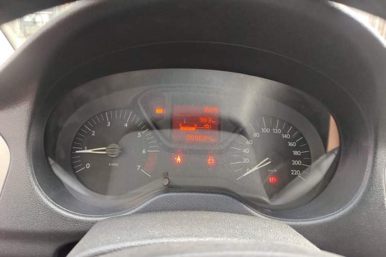 Used Citroen Elysee 2015 Zhishang Edition 1.6L Manual Fashion Model Instrument Cluster