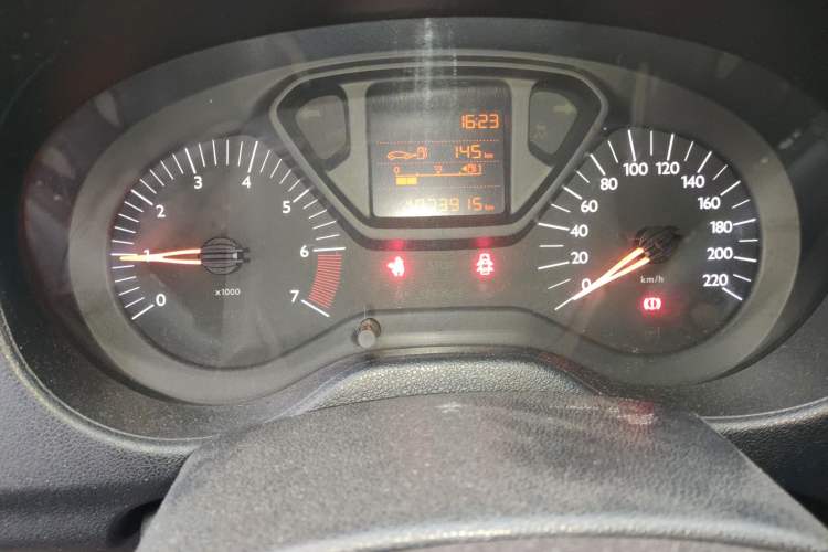 Used Citroen Elysee 2015 Zhishang Edition 1.6L Manual Fashion Model Instrument Cluster