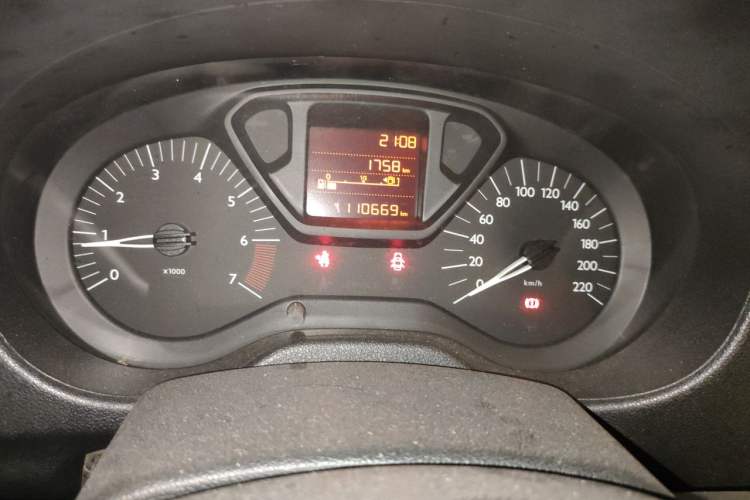 Used Citroen Elysee 2015 Zhishang Edition 1.6L Manual Fashion Model Instrument Cluster