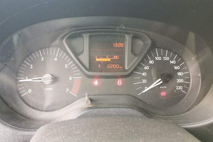 Used Citroen Elysee 2015 Zhishang Edition 1.6L Manual Fashion Model Instrument Cluster