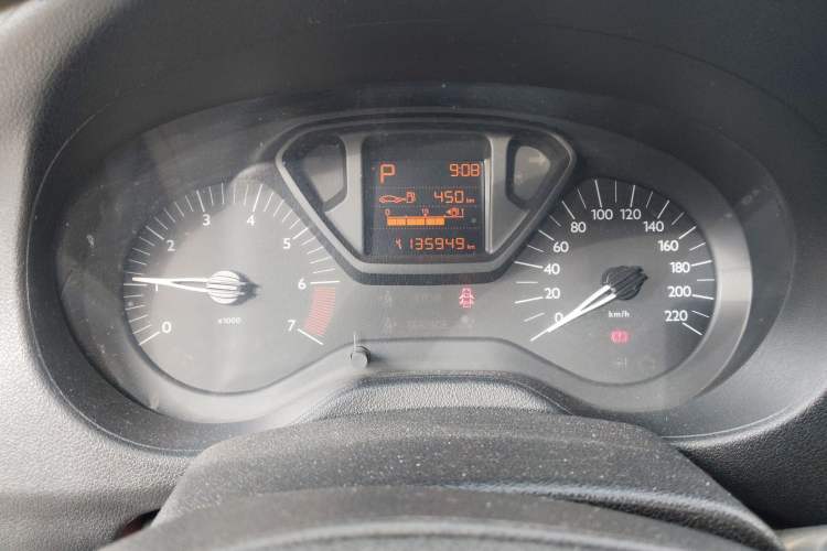 Used Citroen Elysee 2015 ZhiShang Edition 1.6L Automatic Comfort Version Instrument Cluster