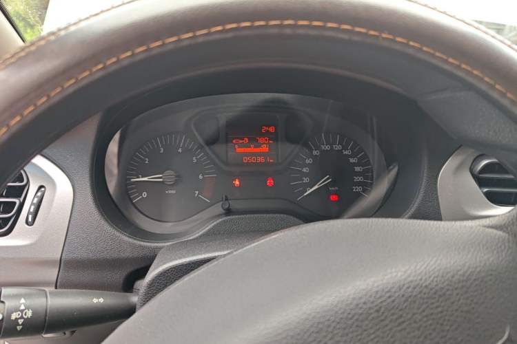 Used Citroen Elysee 2015 Zhishang Edition 1.6L Manual Fashion Model Instrument Cluster