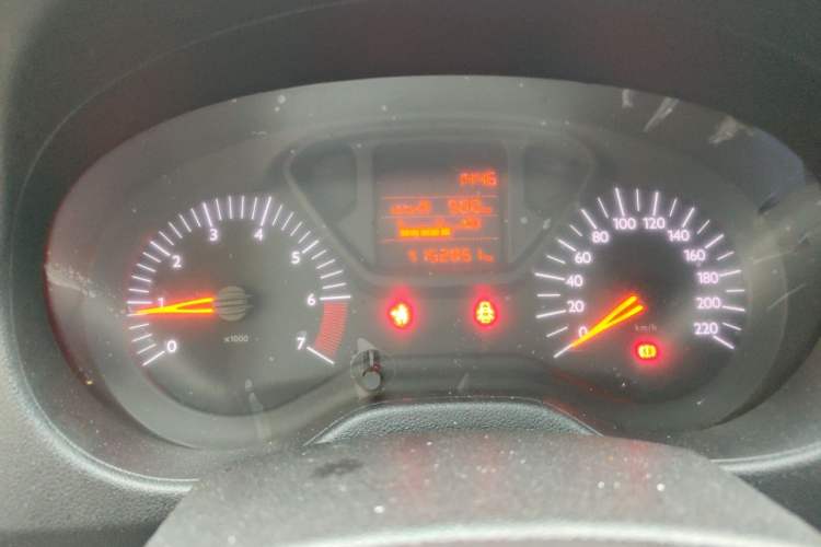 Used Citroen Elysee 2015 Zhishang Edition 1.6L Manual Fashion Model Instrument Cluster
