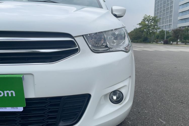 Used Citroen Elysee 2015 Qishang Edition 1.6L Automatic Fashion Model Left Front Headlight