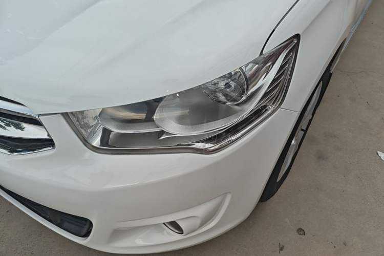 Used Citroen Elysee 2015 ZhiShang Edition 1.6L Manual Comfort Model Left Front Headlight