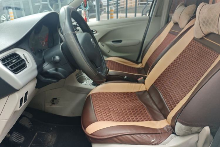 Used Citroen Elysee 2015 Zhishang Edition 1.6L Manual Fashion Model Left Front Seat