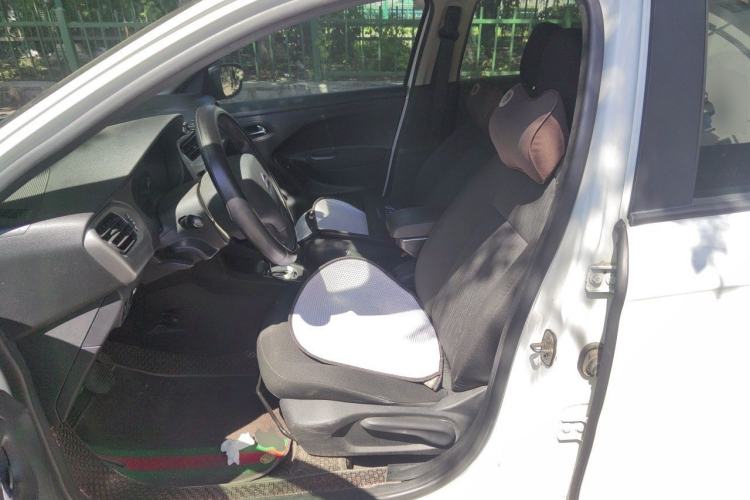 Used Citroen Elysee 2015 Qishang Edition 1.6L Automatic Fashion Model Left Front Seat