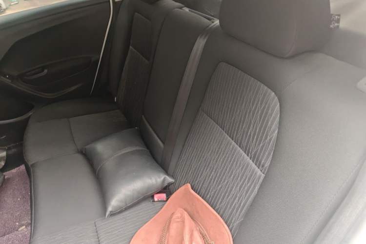 Used Citroen Elysee 2015 ZhiShang Edition 1.6L Manual Comfort Model Left Rear Seat