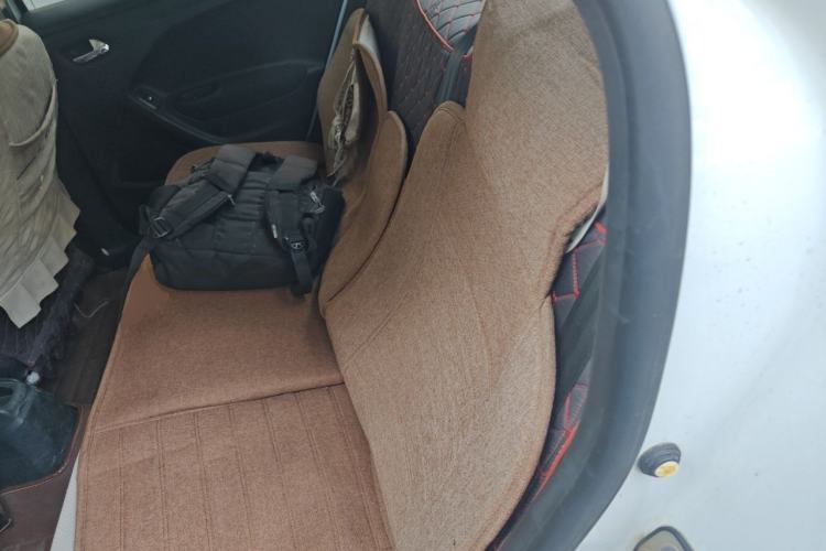 Used Citroen Elysee 2015 Zhishang Edition 1.6L Manual Fashion Model Left Rear Seat