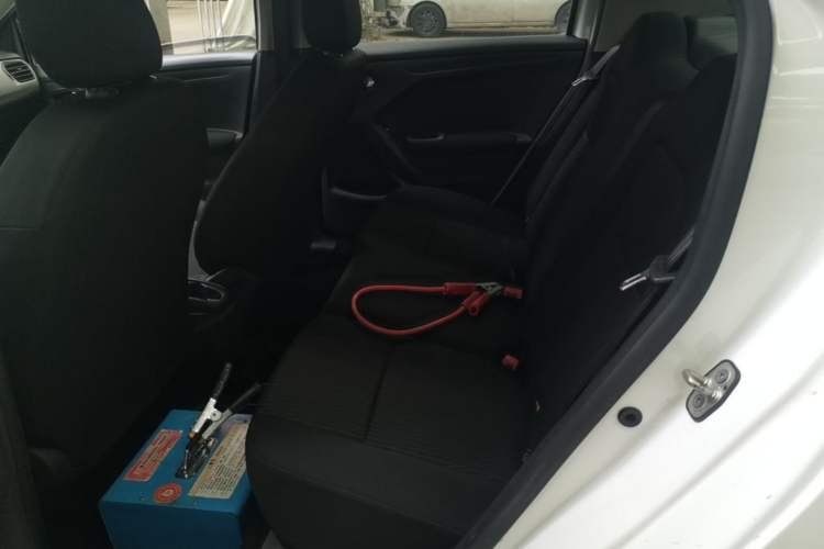 Used Citroen Elysee 2015 Zhishang Edition 1.6L Manual Fashion Model Left Rear Seat