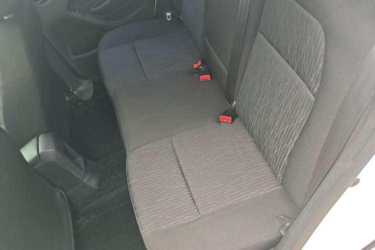 Used Citroen Elysee 2015 ZhiShang Edition 1.6L Manual Comfort Model Left Rear Seat