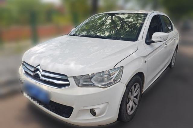 Używany Citroen Elysee 2015 Zhishang Edition 1.6L Manual Fashion Model