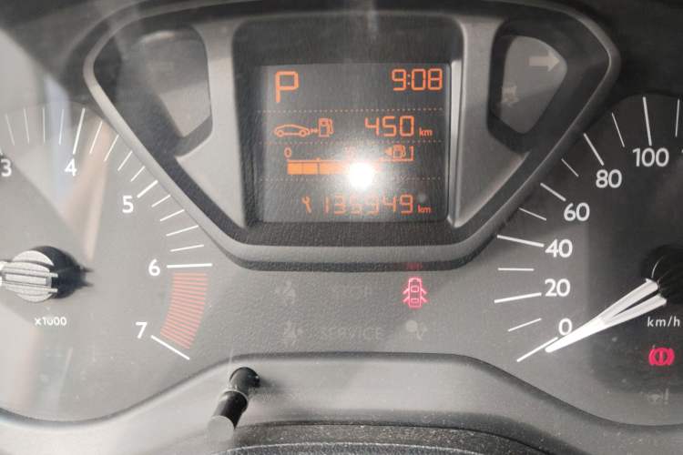 Used Citroen Elysee 2015 ZhiShang Edition 1.6L Automatic Comfort Version Odometer Close Up