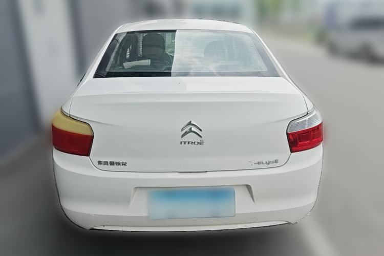 Used Citroen Elysee 2015 Zhishang Edition 1.6L Manual Fashion Model Rear