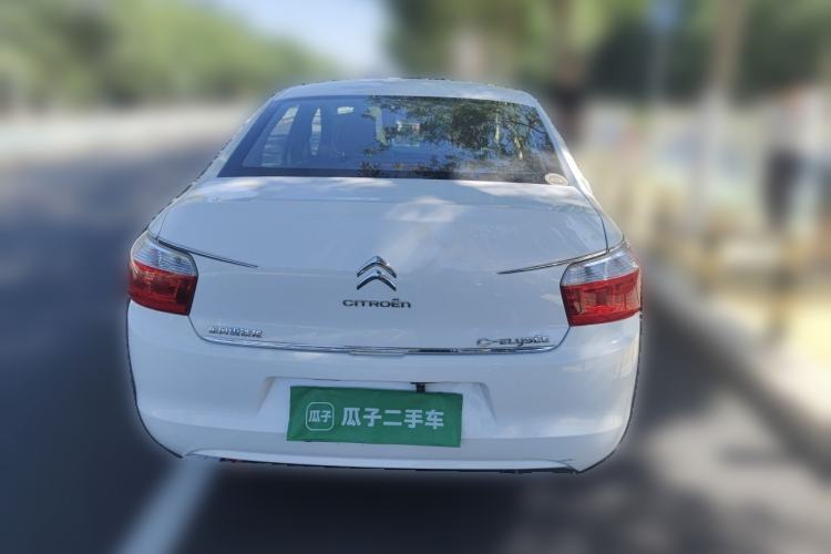 Used Citroen Elysee 2015 Zhishang Edition 1.6L Manual Fashion Model Rear