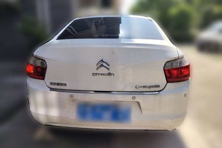 Used Citroen Elysee 2015 Zhishang Edition 1.6L Manual Fashion Model Rear