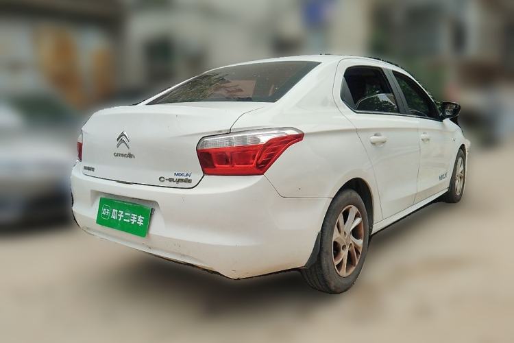 Used Citroen Elysee 2015 Zhishang Edition 1.6L Manual Fashion Model Rear Right 45 Deg
