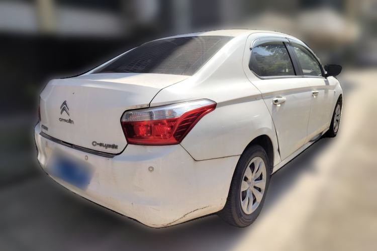 Used Citroen Elysee 2015 Zhishang Edition 1.6L Manual Fashion Model Rear Right 45 Deg